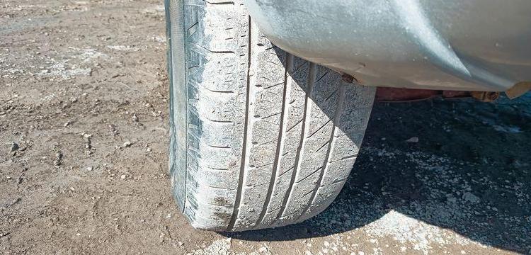NISSAN KING CAB (D22) 2.5 TDi PICKUP DOUBLE CABINE 133CV – DIESEL – 110975 KMS GRIS CT-736-HD