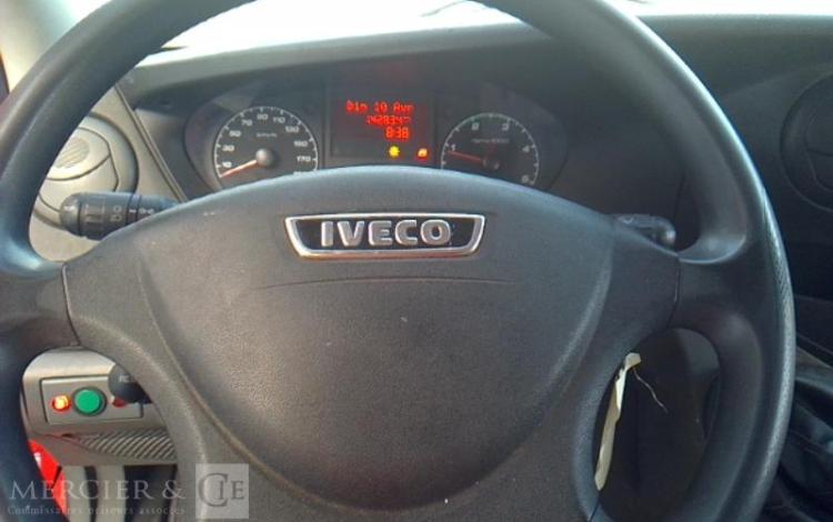 IVECO 35S11 AVEC NACELLE MULTITEL MX170 16M  CW-822-QF