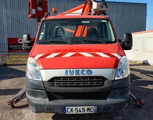 IVECO 35S  AVEC NACELLE 22M  CX-549-MC