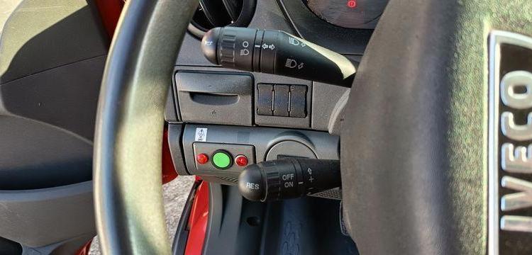 IVECO 35S  AVEC NACELLE 22M  CX-549-MC