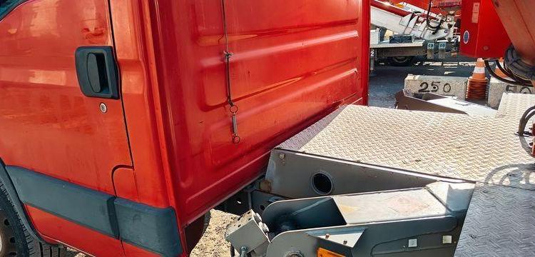IVECO 35S  AVEC NACELLE 22M  CX-549-MC