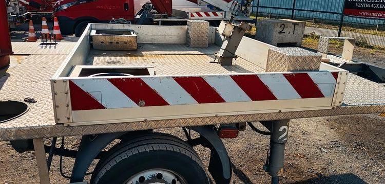 IVECO 35S  AVEC NACELLE 22M  CX-549-MC