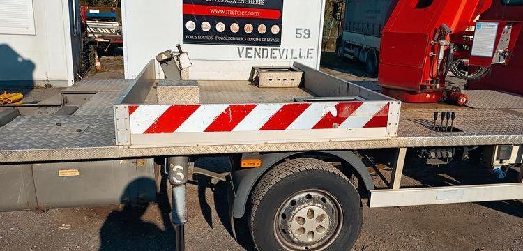 IVECO 35S  AVEC NACELLE 22M  CX-549-MC