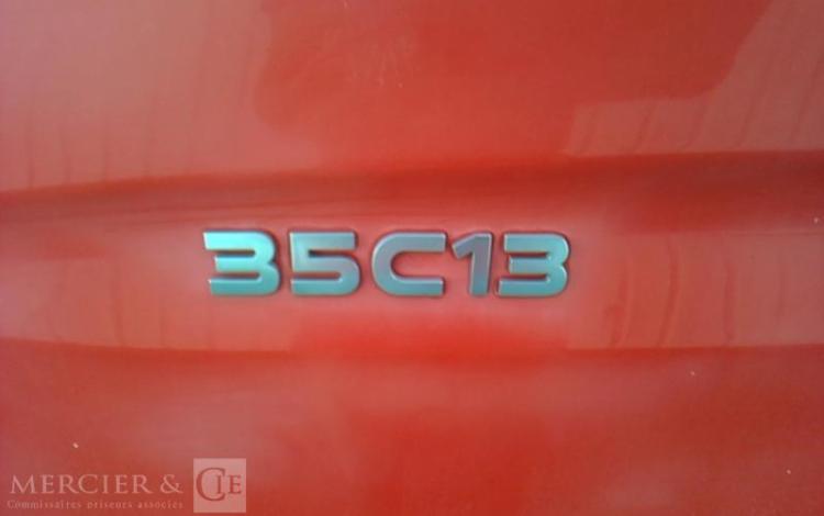 IVECO 35C13 BENNE SIMPLE CABINE COFFRE ROUGE CZ-373-FB