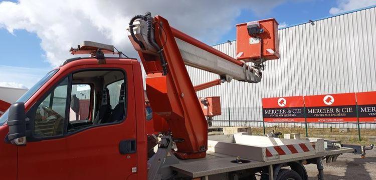 IVECO 35S12 AVEC NACELLE MULTITEL MT202DS 20M  DC-603-JW