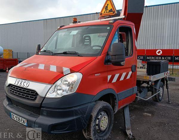 IVECO 35S11  AVEC NACELLE 18 M  DC-938-EW