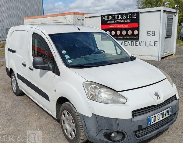 PEUGEOT PARTNER  L2  1.6 HDI 8V FAP FOURGON 90CV – DIESEL – 209096 KMS – ANNEE 2014 BLANC DD-878-VM