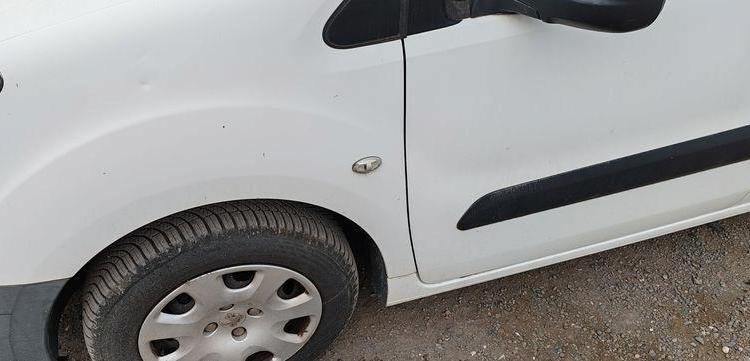 PEUGEOT PARTNER  L2  1.6 HDI 8V FAP FOURGON 90CV – DIESEL – 209096 KMS – ANNEE 2014 BLANC DD-878-VM