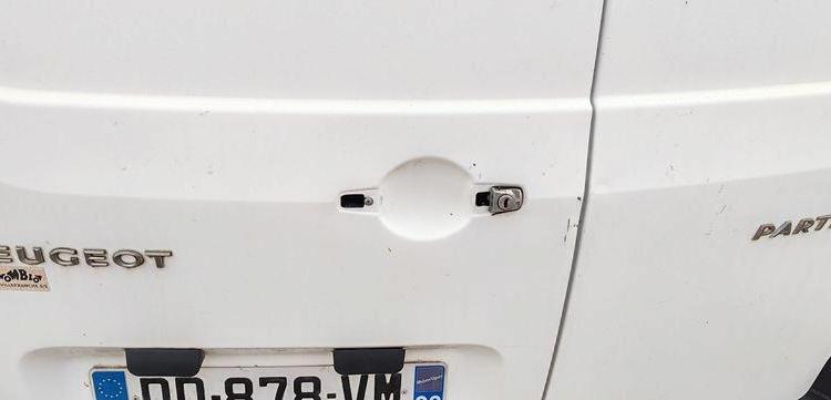 PEUGEOT PARTNER  L2  1.6 HDI 8V FAP FOURGON 90CV – DIESEL – 209096 KMS – ANNEE 2014 BLANC DD-878-VM
