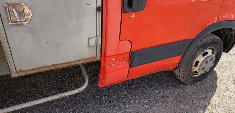 IVECO DAILY 35C13 BENNE AVEC COFFRE ACIER DIESEL – 124032 KMS – ANNEE 2014 ROUGE DE-027-FW