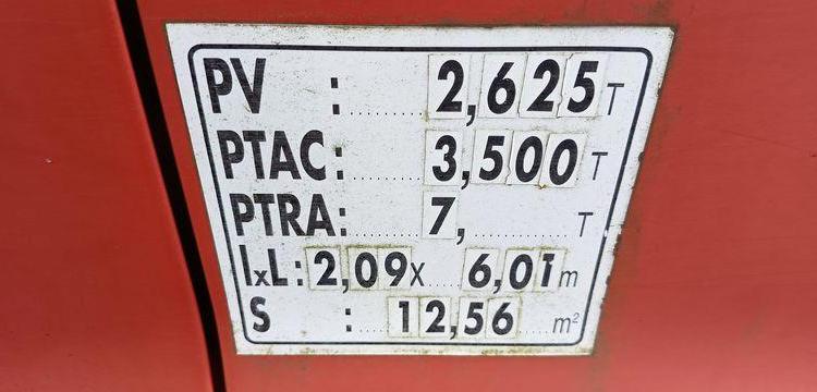 IVECO DAILY 35C13 BENNE AVEC COFFRE ACIER DIESEL – 166379 KMS – ANNEE 2014 ROUGE DE-889-FV