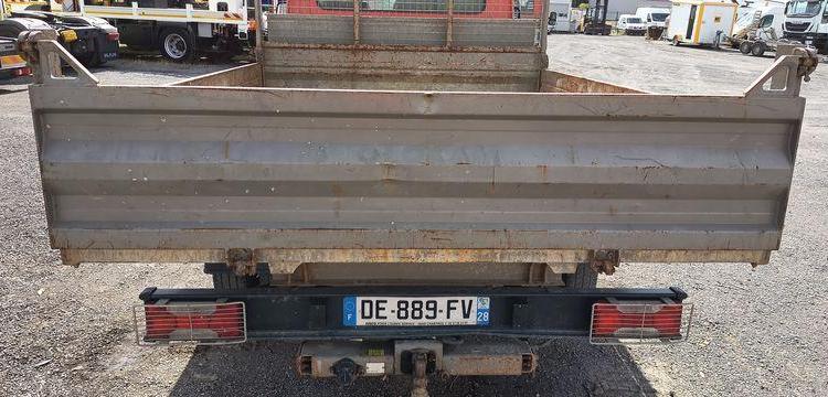 IVECO DAILY 35C13 BENNE AVEC COFFRE ACIER DIESEL – 166379 KMS – ANNEE 2014 ROUGE DE-889-FV