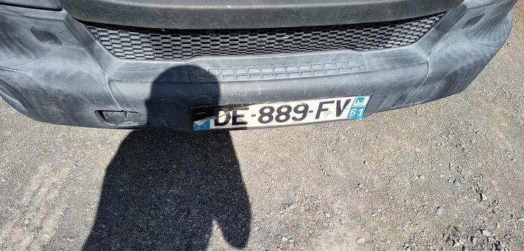 IVECO DAILY 35C13 BENNE AVEC COFFRE ACIER DIESEL – 166379 KMS – ANNEE 2014 ROUGE DE-889-FV