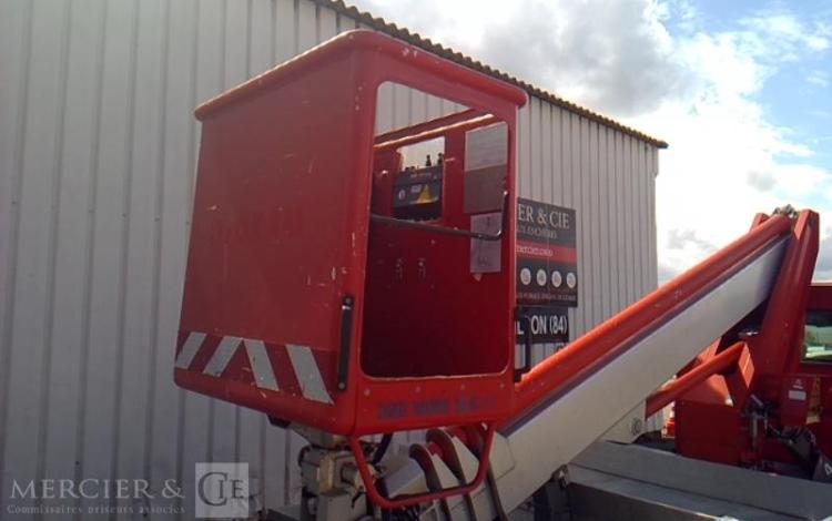 IVECO 35S11 NACELLE SUR VL MULTITEL MT202DS 20M 4829H ROUGE DF-433-QE
