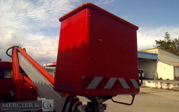 IVECO 35S11 NACELLE SUR VL MULTITEL MT202DS 20M 4829H ROUGE DF-433-QE