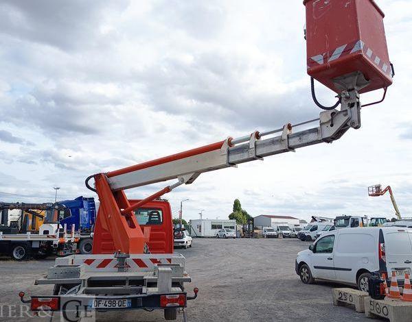 IVECO 35S12 AVEC NACELLE MULTITEL MT202 20M – DIESEL –  4710 HEURES – 89933 KMS ROUGE DF-498-QE