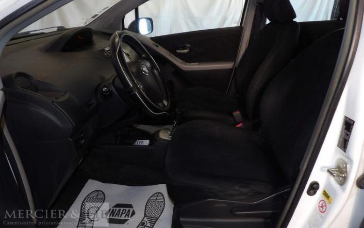 TOYOTA YARIS 1,4 D4D 90 LUNA PACK BVA BLANC DG-027-JT