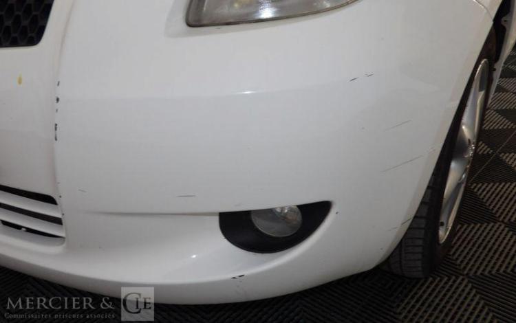 TOYOTA YARIS 1,4 D4D 90 LUNA PACK BVA BLANC DG-027-JT