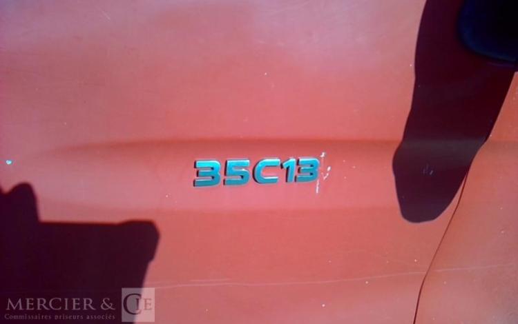 IVECO 35C13 BENNE  SIMPLE CABINE COFFRE ROUGE DH-651-QF