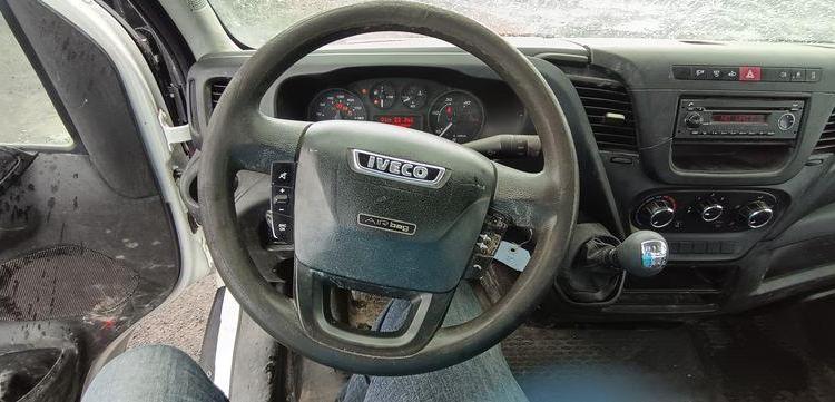IVECO DAILY BENNE AVEC COFFRE AICIER DIESEL BLANC DL-788-DP