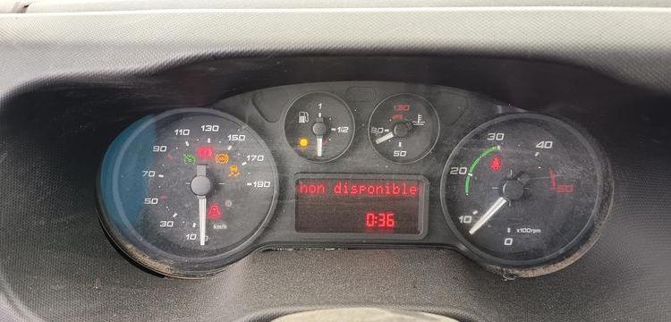 IVECO DAILY BENNE AVEC COFFRE AICIER DIESEL BLANC DL-788-DP