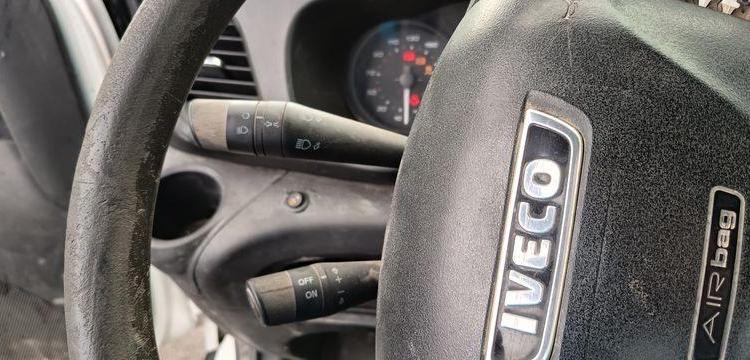 IVECO DAILY BENNE AVEC COFFRE AICIER DIESEL BLANC DL-788-DP