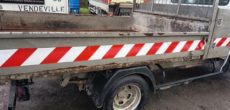 IVECO DAILY BENNE AVEC COFFRE AICIER DIESEL BLANC DL-788-DP