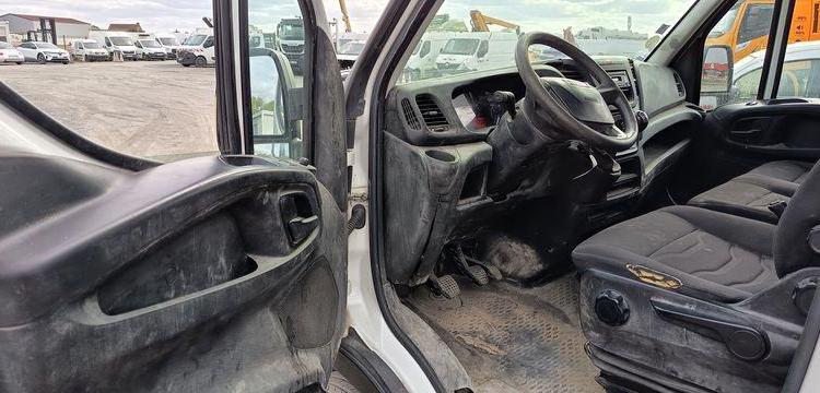 IVECO DAILY 35C13 2.3 LD 16V 126 CV BENNE AVEC COFFRE ACIER DIESEL – 171362 KMS BLANC DV-708-LQ