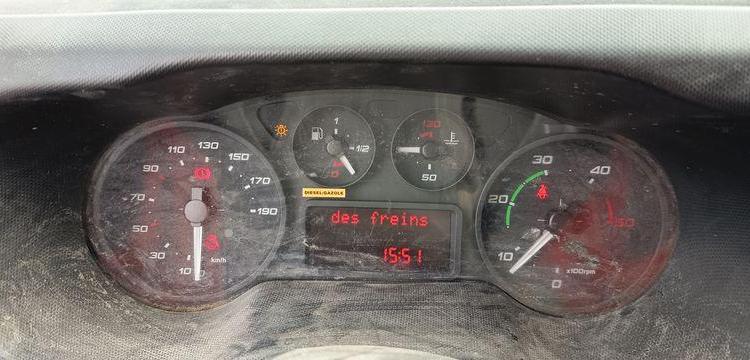 IVECO DAILY 35C13 2.3 LD 16V 126 CV BENNE AVEC COFFRE ACIER DIESEL – 171362 KMS BLANC DV-708-LQ