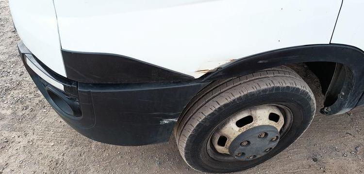 IVECO DAILY 35C13 2.3 LD 16V 126 CV BENNE AVEC COFFRE ACIER DIESEL – 171362 KMS BLANC DV-708-LQ