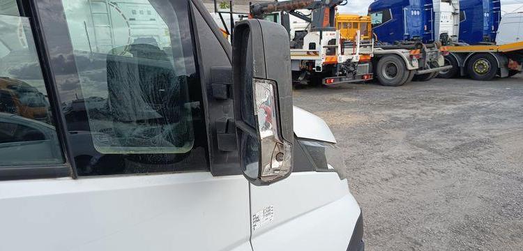 IVECO DAILY 35C13 2.3 LD 16V 126 CV BENNE AVEC COFFRE ACIER DIESEL – 171362 KMS BLANC DV-708-LQ