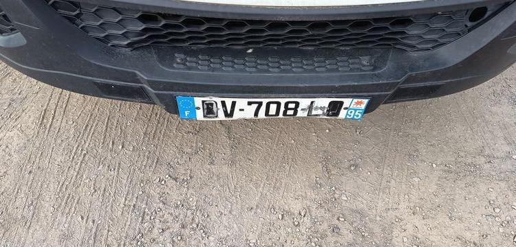 IVECO DAILY 35C13 2.3 LD 16V 126 CV BENNE AVEC COFFRE ACIER DIESEL – 171362 KMS BLANC DV-708-LQ