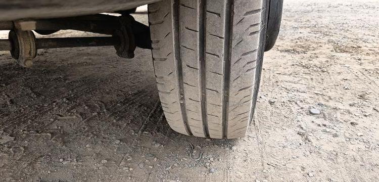IVECO DAILY 35C13 2.3 LD 16V 126 CV BENNE AVEC COFFRE ACIER DIESEL – 171362 KMS BLANC DV-708-LQ