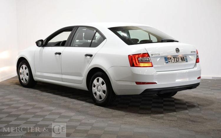 SKODA OCTAVIA 1,2 TSI 110 GREENTEC EDITION 4X2 BLANC DY-727-WA