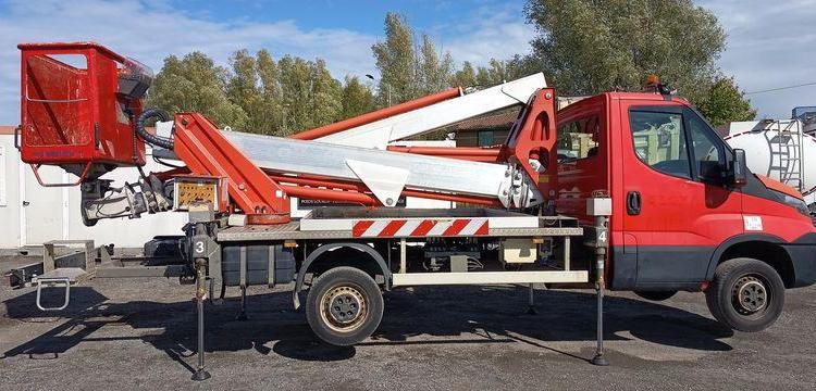 MULTITEL DAILY AVEC NACELLE MULTITEL MX250 25M – NON ROULANT  DZ-988-XH