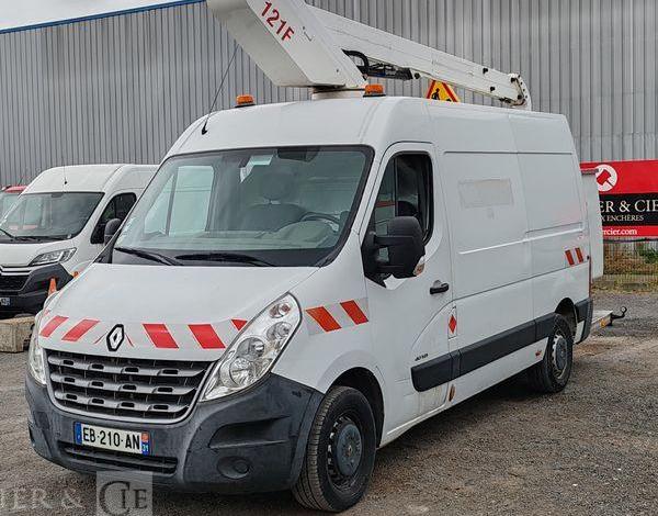 RENAULT MASTER AVEC NACELLE FRANCE ELEC 121F 12A14M BLANC EB-210-AN