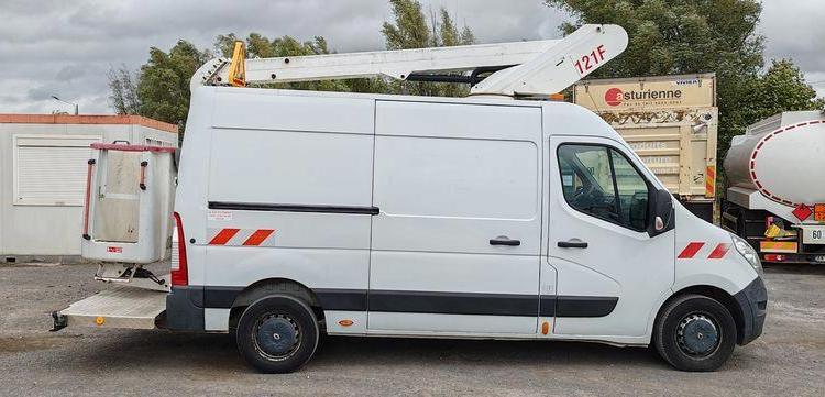 RENAULT MASTER AVEC NACELLE FRANCE ELEC 121F 12A14M BLANC EB-210-AN