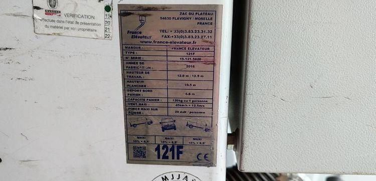 RENAULT MASTER AVEC NACELLE FRANCE ELEC 121F 12A14M BLANC EB-210-AN