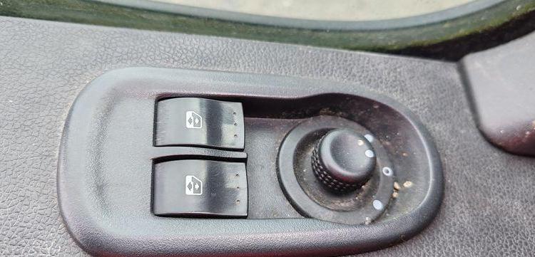 RENAULT MASTER AVEC NACELLE FRANCE ELEC 121F 12 M – 1371 HEURES – 175347 KMS – AN 2016 BLANC EB-210-AN