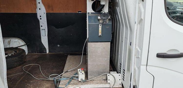 RENAULT MASTER AVEC NACELLE FRANCE ELEC 121F 12A14M BLANC EB-210-AN