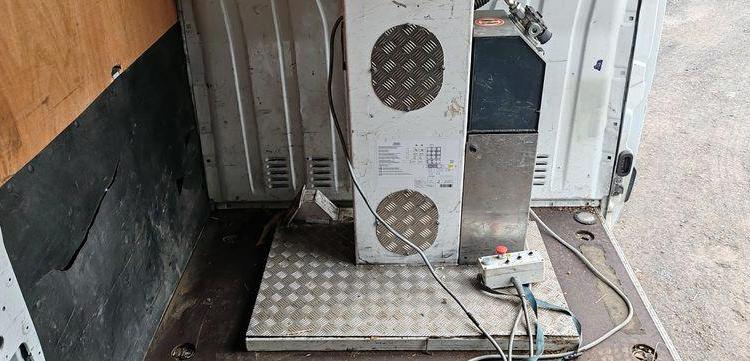 RENAULT MASTER AVEC NACELLE FRANCE ELEC 121F 12A14M BLANC EB-210-AN