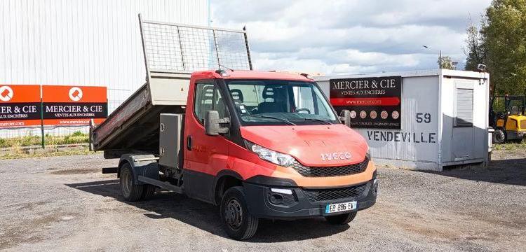 IVECO DAILY BENNE SIMPLE CABINE COFFRE  EB-886-EV