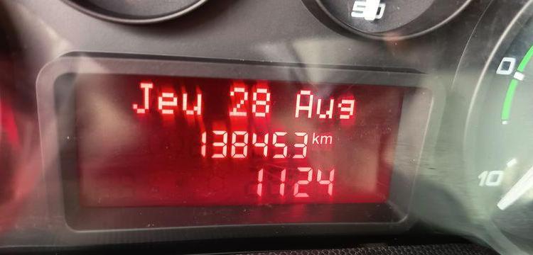 IVECO DAILY BENNE SIMPLE CABINE COFFRE  EB-886-EV