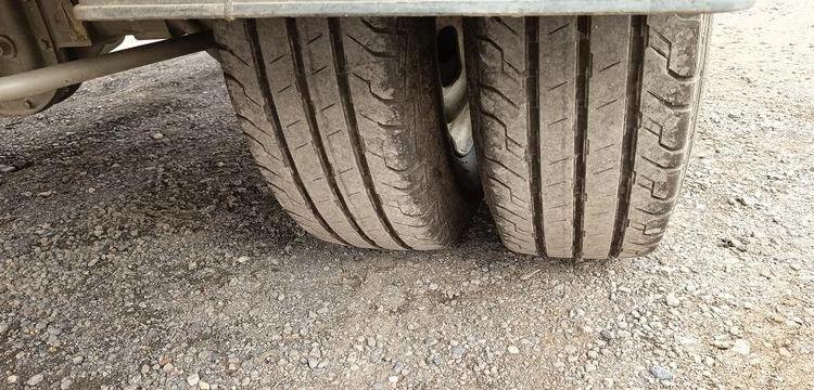 IVECO DAILY BENNE SIMPLE CABINE COFFRE  EB-886-EV