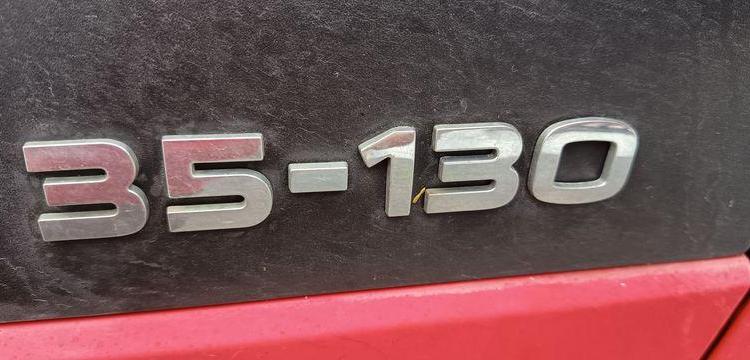 IVECO DAILY 35C13 BENNE AVEC COFFRE ACIER DIESEL – 146386 KMS – ANNEE 2016 ROUGE EC-597-MX