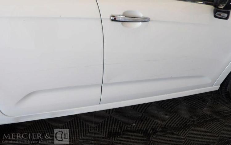 CITROEN C3 GENERATION-II 1.2 PURETECH 80CH EXCLUSIVE BLANC ED-247-YK