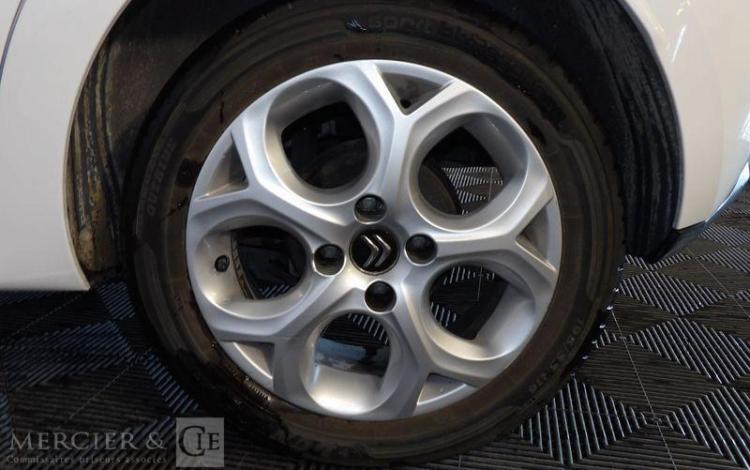 CITROEN C3 GENERATION-II 1.2 PURETECH 80CH EXCLUSIVE BLANC ED-247-YK