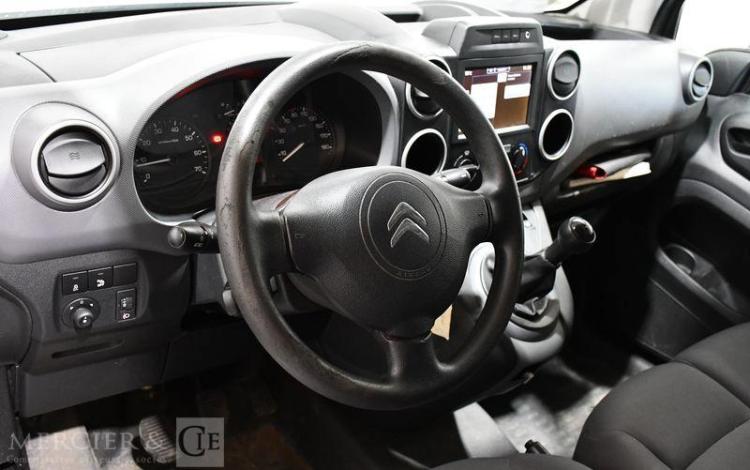 CITROEN BERLINGO UTILITAIRE PHASE 2 L1 600 KG 1,6 HDI FAP 90CV – DIESEL – 234124 KMS BLANC ED-956-EK
