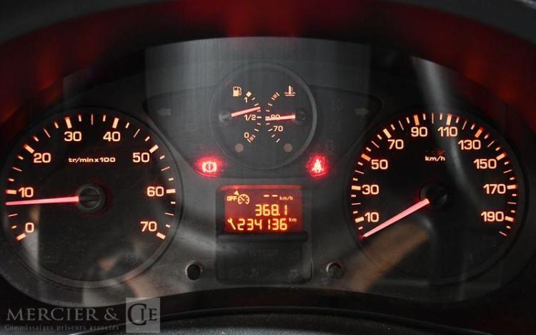 CITROEN BERLINGO UTILITAIRE PHASE 2 L1 600 KG 1,6 HDI FAP 90CV – DIESEL – 234124 KMS BLANC ED-956-EK