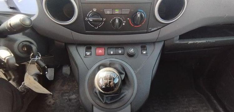 CITROEN BERLINGO UTILITAIRE PHASE 2 L1 600 KG 1,6 HDI FAP 90CV – DIESEL – 234124 KMS BLANC ED-956-EK
